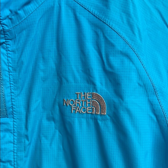 The North Face Vibrant Blue Jacket - Picture 4 of 10